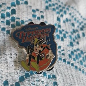 Disney Goofy Typhoon Lagoon Pin — Blue, Orange, Yellow, Green